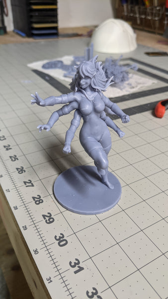 3D Printed Spinnerette Statue Garage Kit