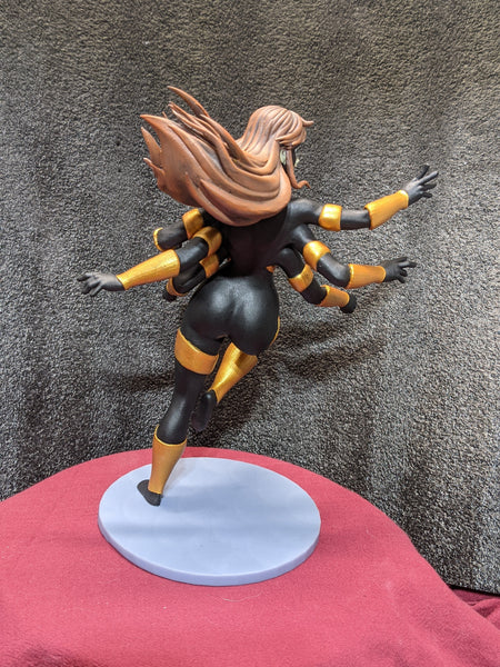 Pre-painted 3D Printed Spinnerette Statue Garage Kit